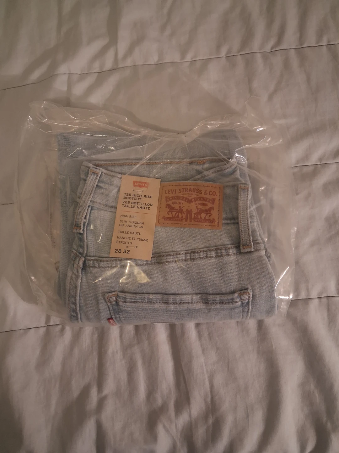 Levi's 725 High-Rise Bootcut Jeans