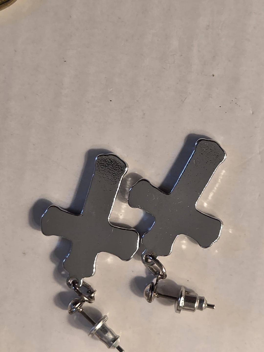 Religious Jewelry Lot - Medals & Cross Earrings - photo 2
