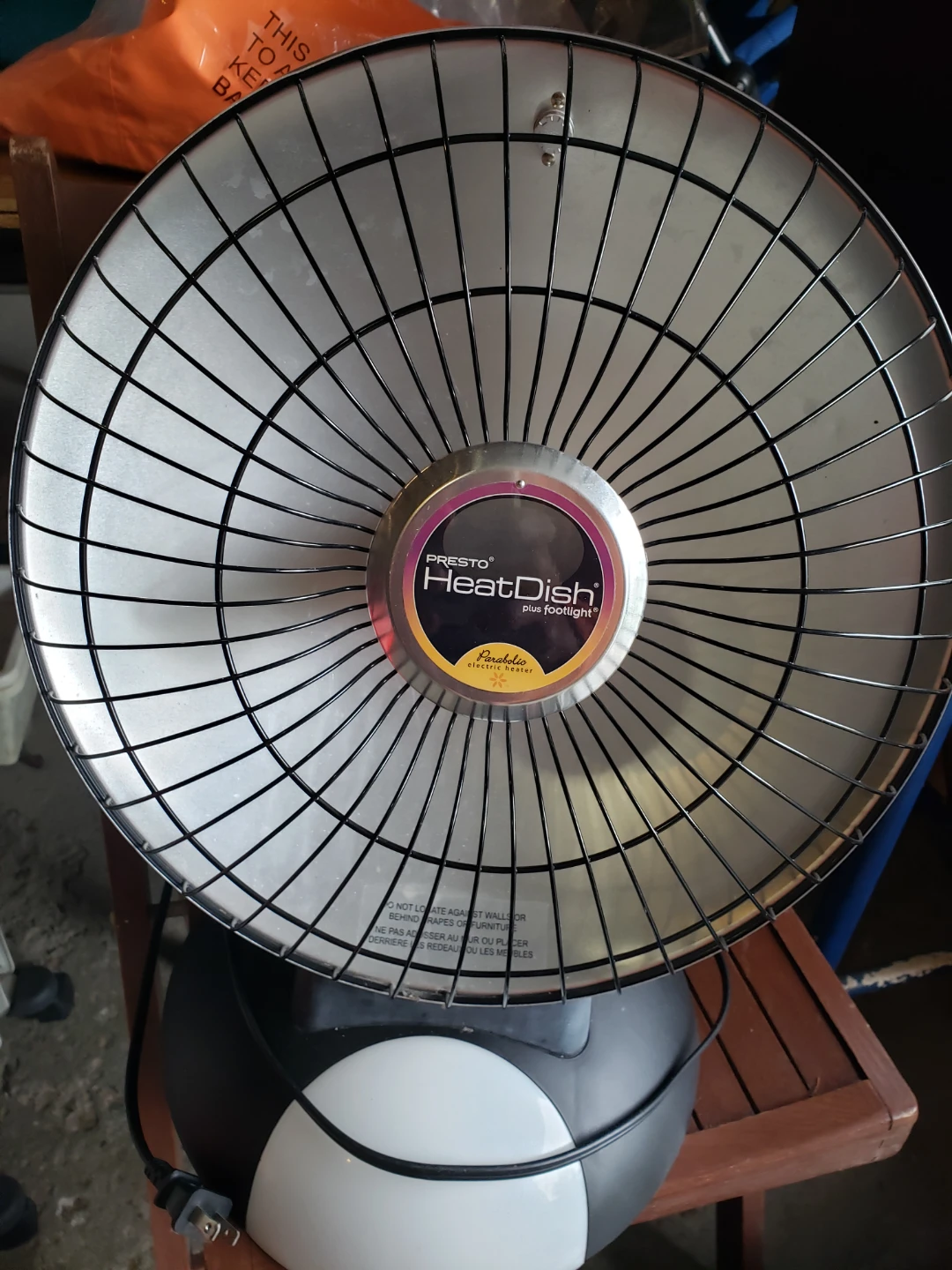 Presto HeatDish Plus Footlight Parabolic Heater