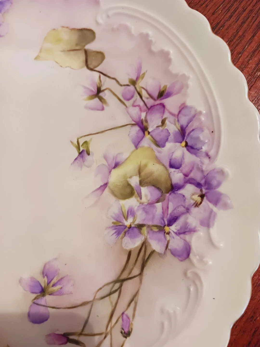Hand-Painted Violets Decorative Plates (Set of 2) - photo 4
