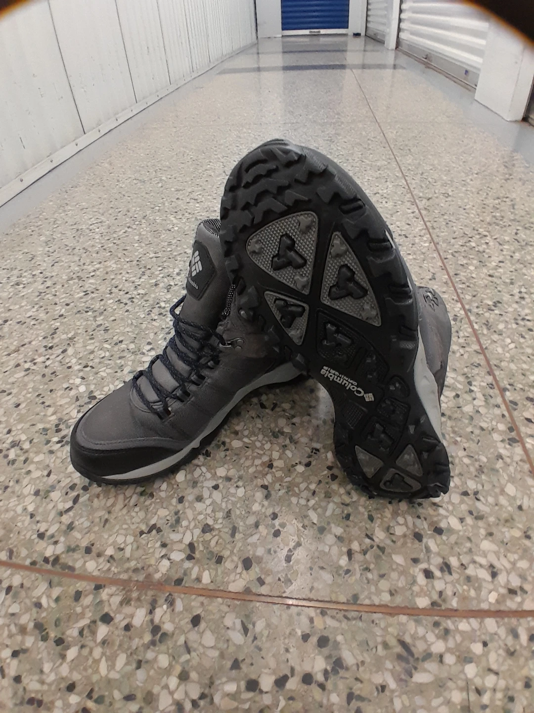 Columbia Waterproof Hiking Boots Men's Size 10.5 - photo 2