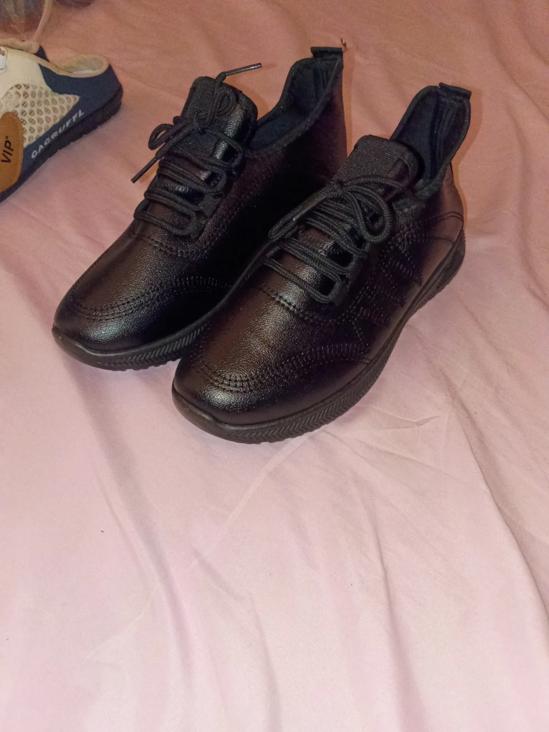 Black Lace-Up Casual Shoes