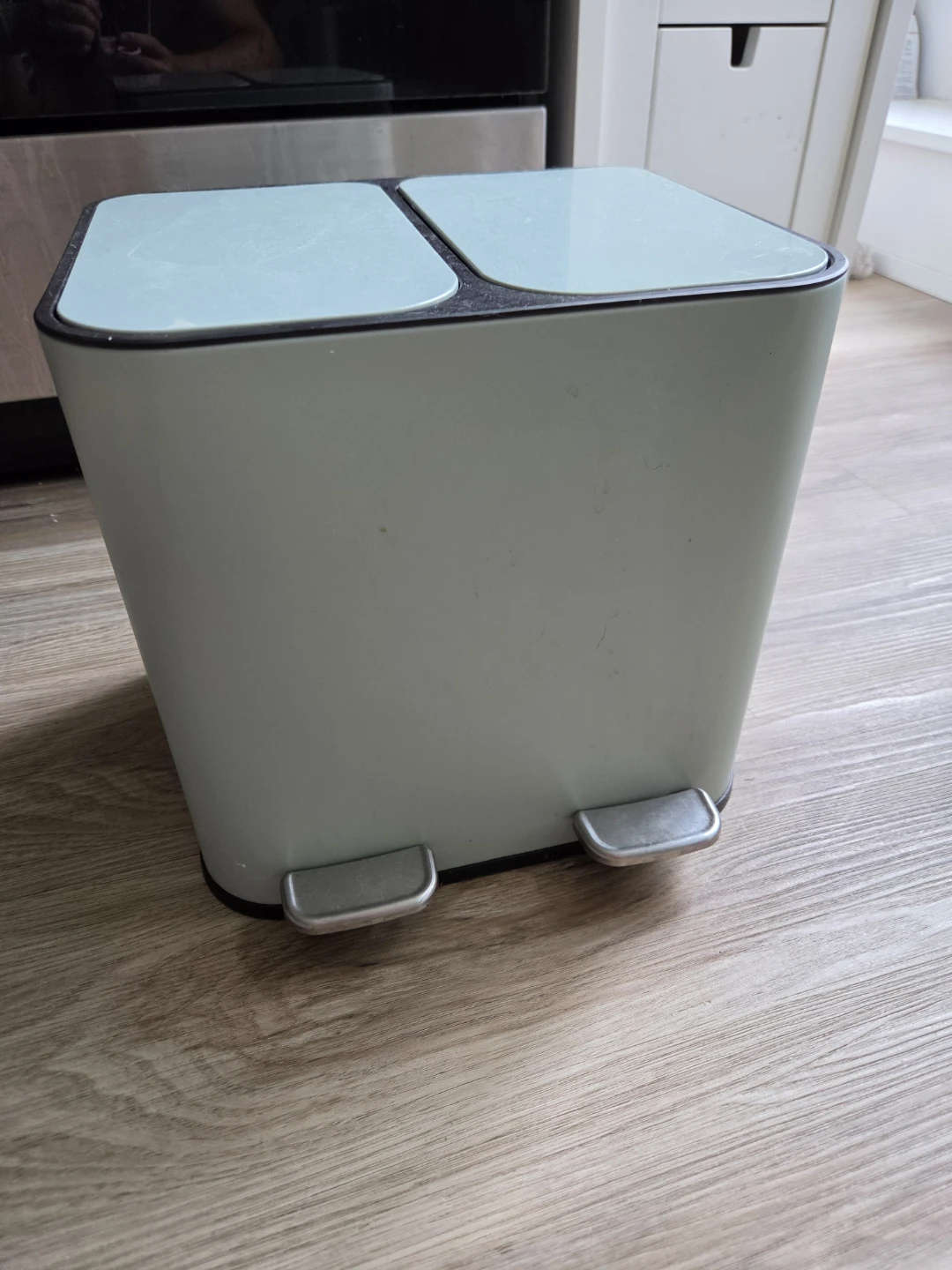 Dual Compartment Foot Pedal Trash Can - photo 3