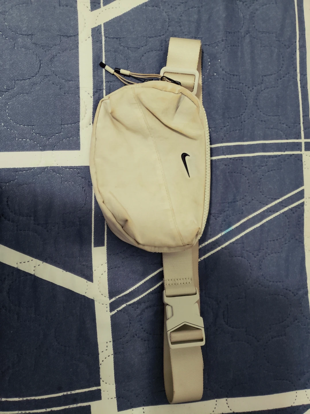 Nike crossbody bag