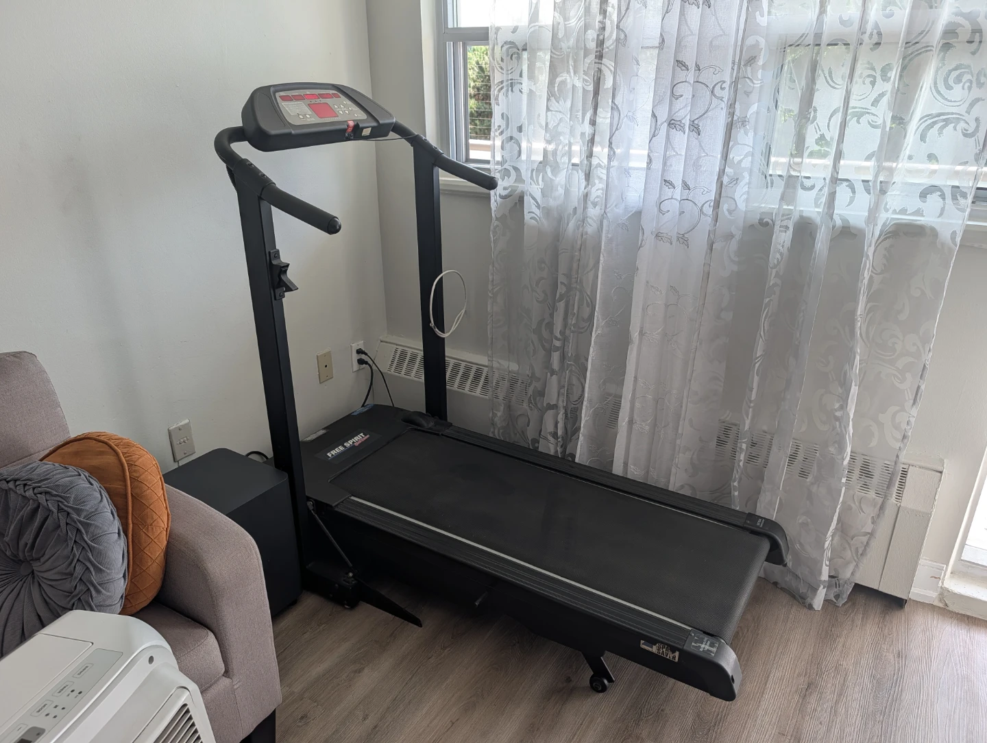 Free Spirit Treadmill - photo 2