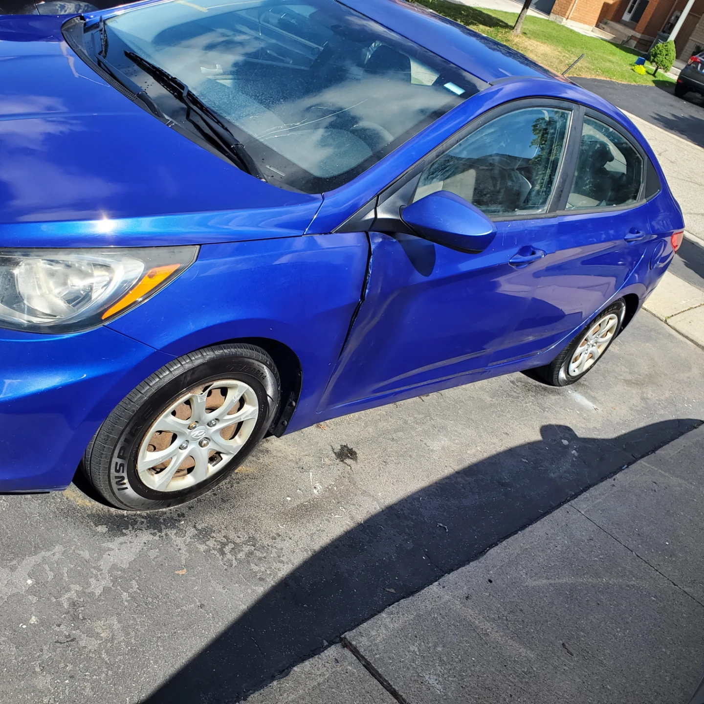 Hyundai Accent - photo 3