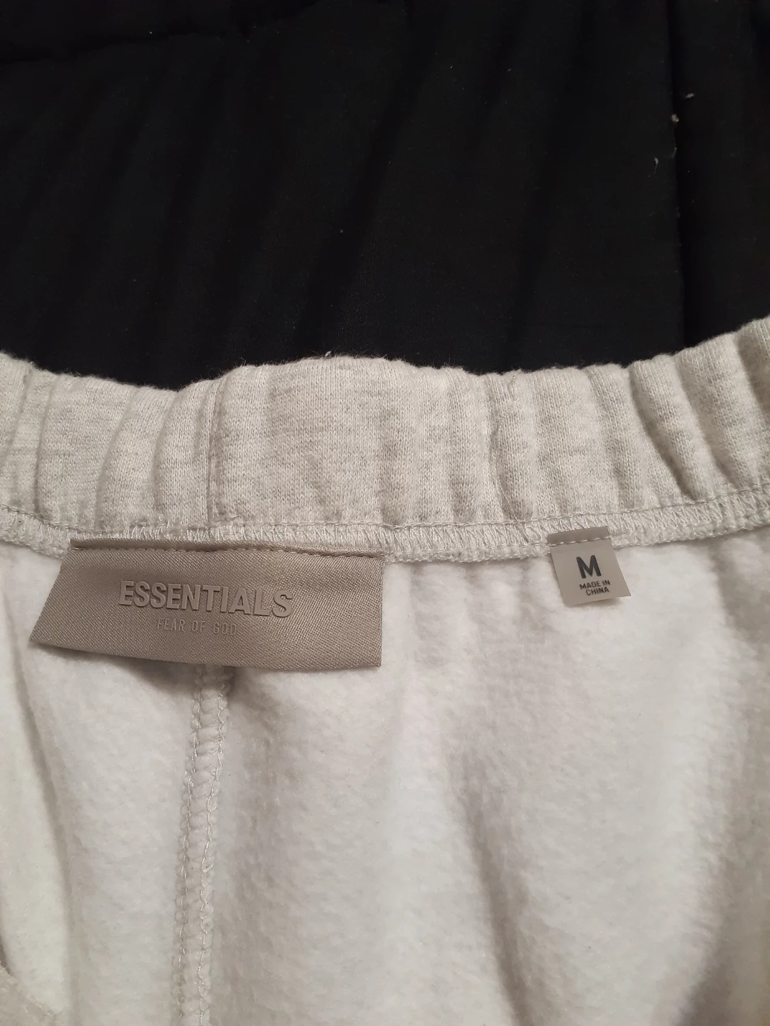 ESSENTIALS Fear of God Sweat Shorts - photo 5