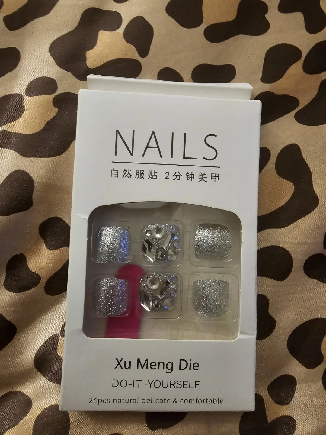 Xu Meng Die 24pcs Press-On Toe Nails