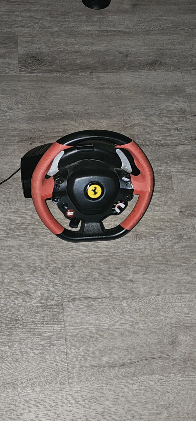 Ferrari Racing Wheel and Pedals - photo 3
