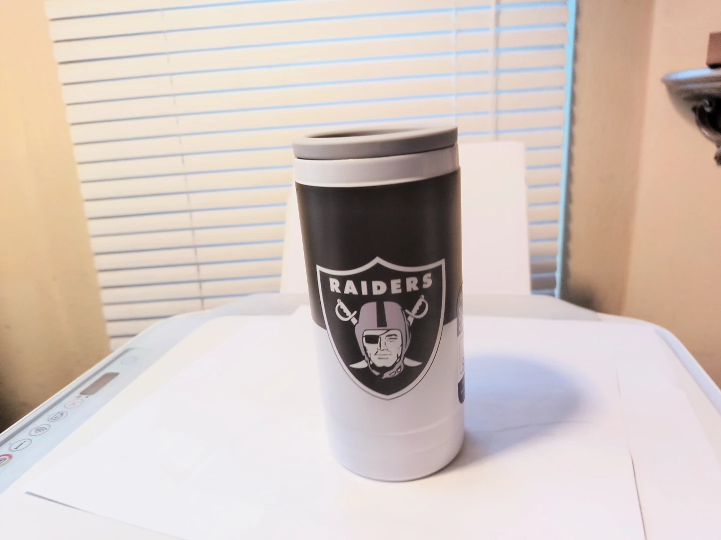 NFL Raiders 12oz Slim Can Cooler