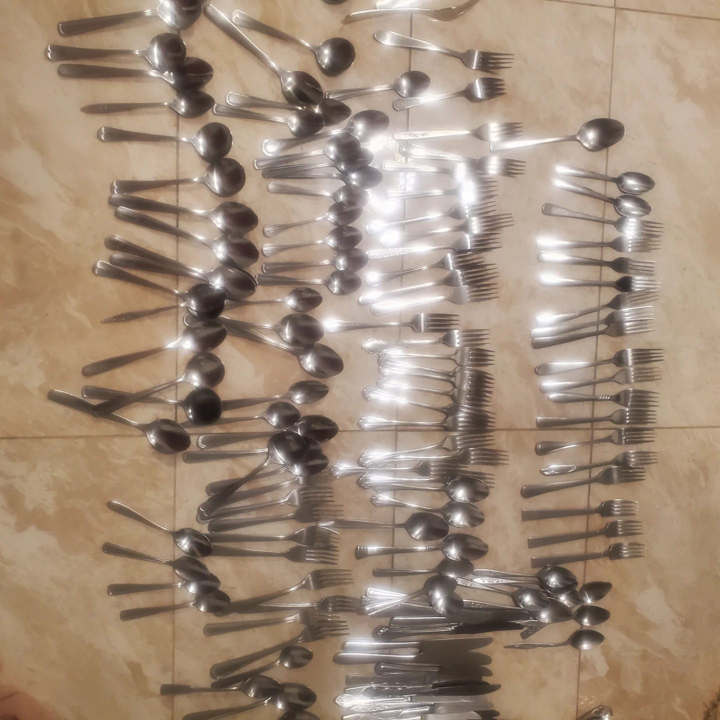 Mixed Cutlery Set - Spoons, Forks & 150+ ponies Knives - photo 4