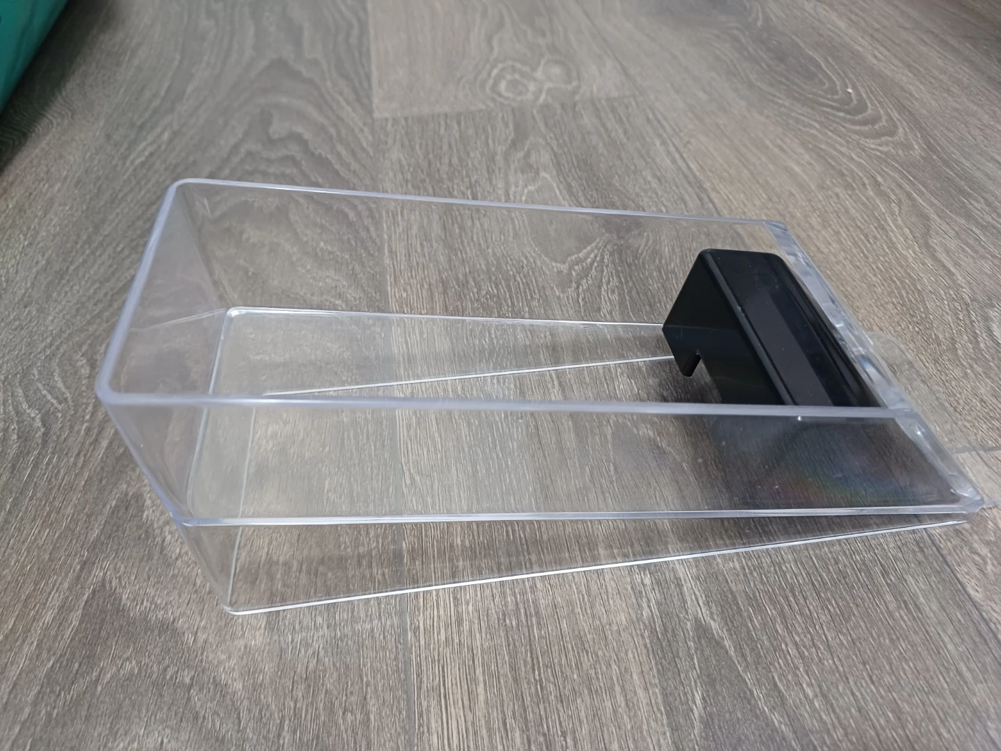 Playing Cards dealing shoe