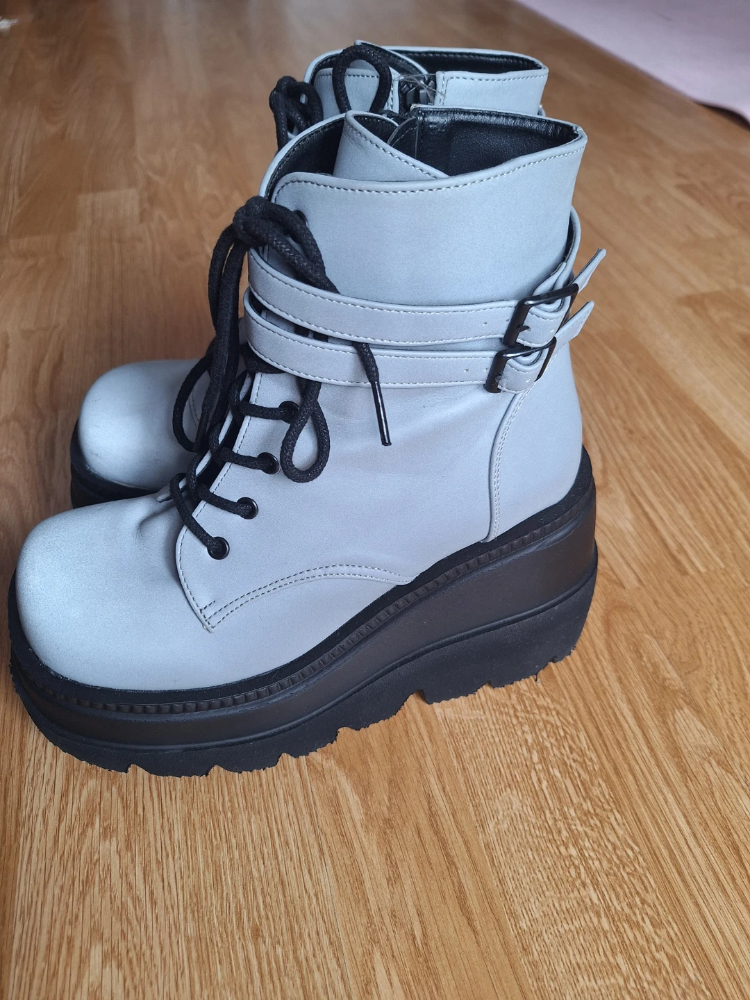 Demonia Shaker-52 Grey Reflective Platform Boots (Size 8) 🌌✨