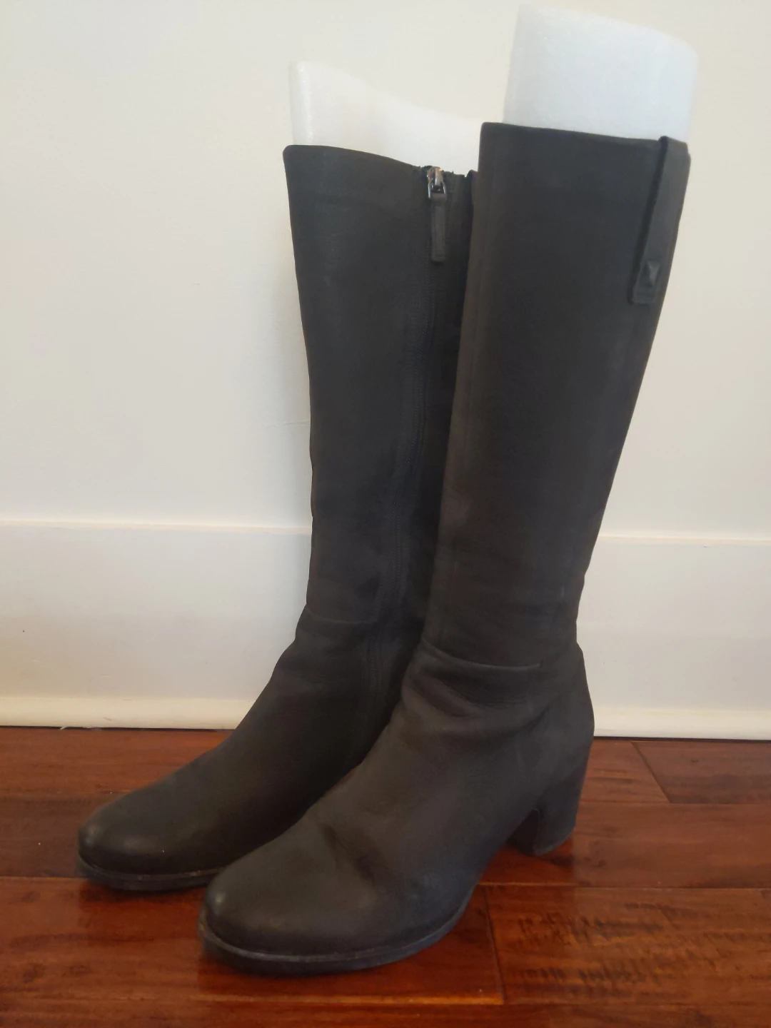 ECCO Tall Black Leather Boots Size 39