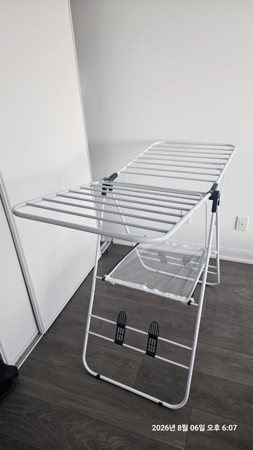White Folding Drying Rack with Mesh Shelf