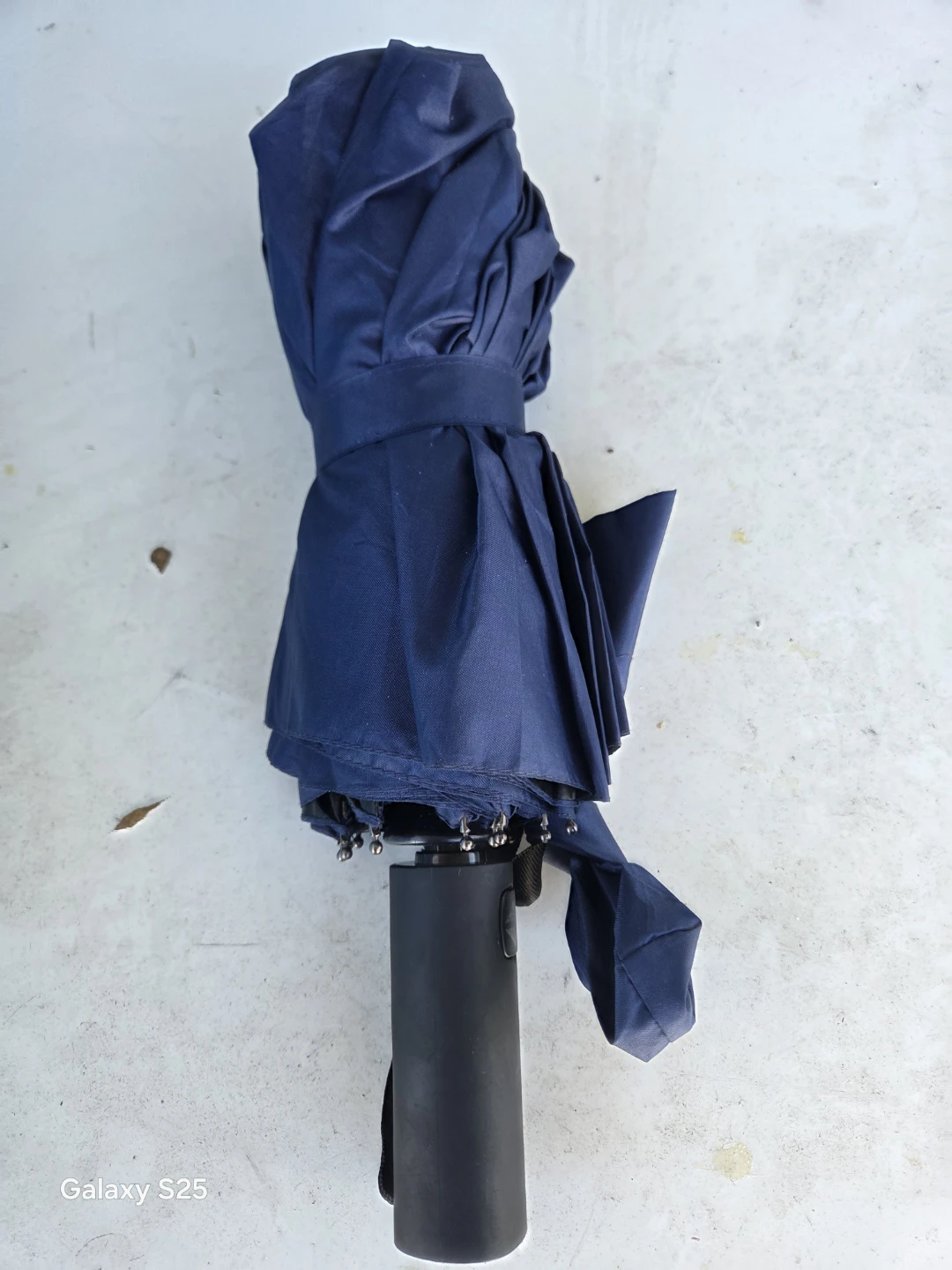 Navy Blue Folding Umbrella - photo 3