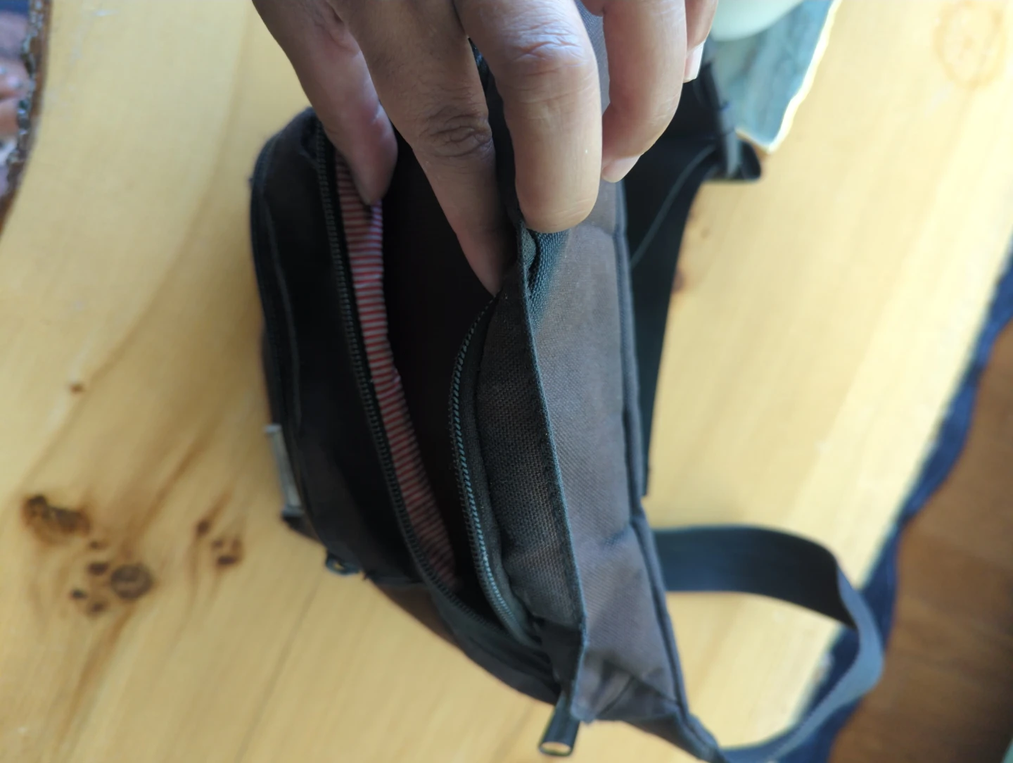 Herschel Black Fanny Pack - photo 2