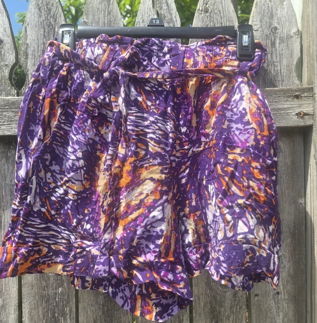 Tramp Women's Size S Shorts - photo 3
