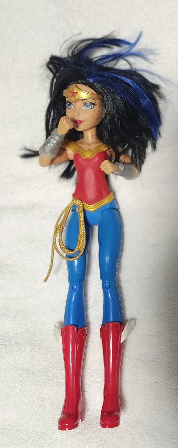 2 Woman Woman and Cyborg Action Figures- Pre-owned - photo 3