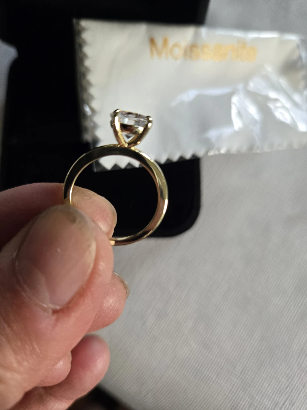 Moissanite Engagement Ring 2 carat - photo 3
