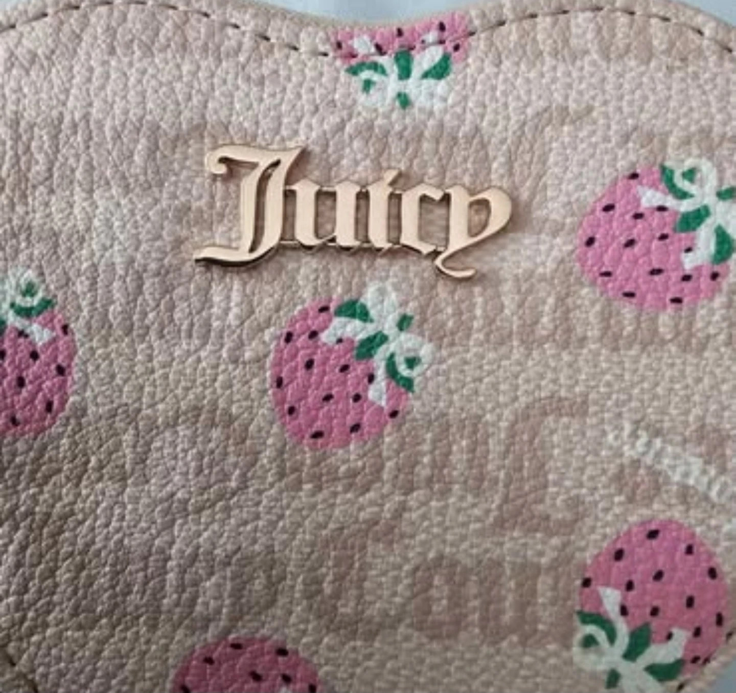 Juicy Couture Berry Sweet Coin Purse Wristlet - photo 3