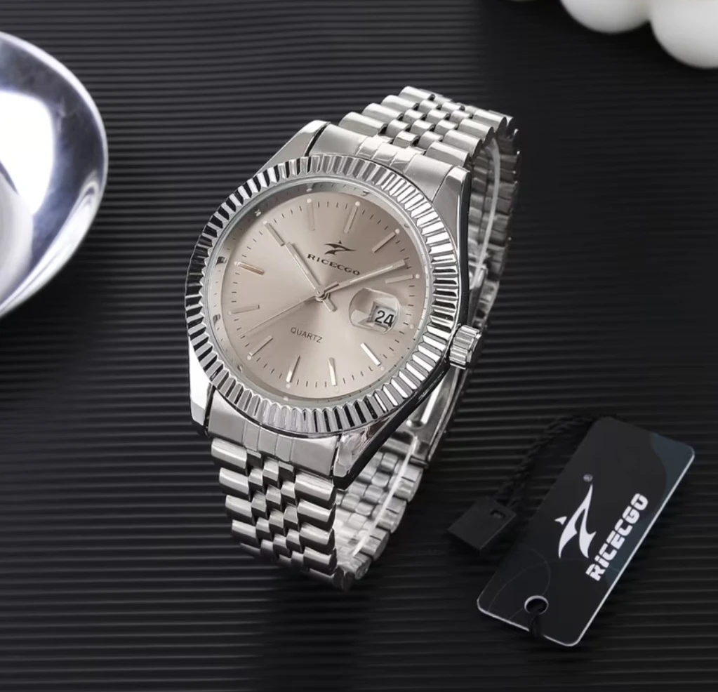 Quartz Watch - photo 2