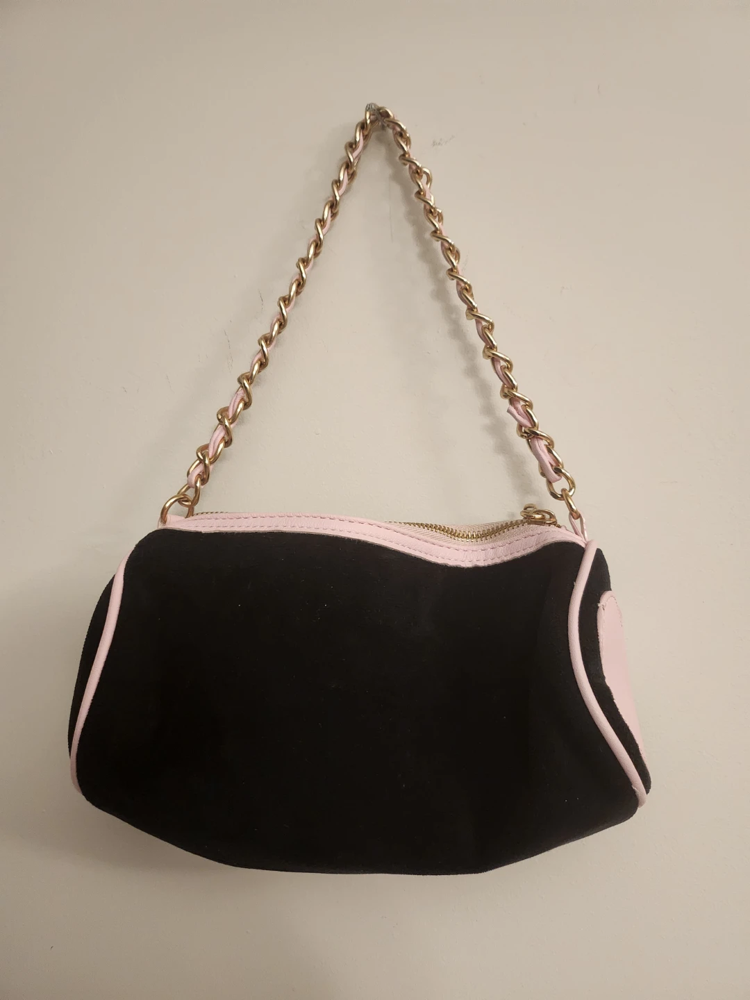 Juicy Couture Black & Pink Velour Barrel Bag with Chain Strap - photo 2