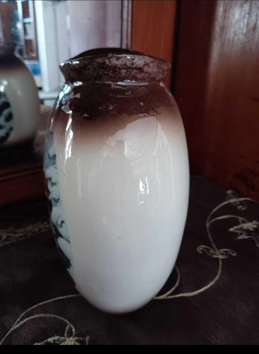 Wolf Design Ceramic Pottery Vase - photo 4