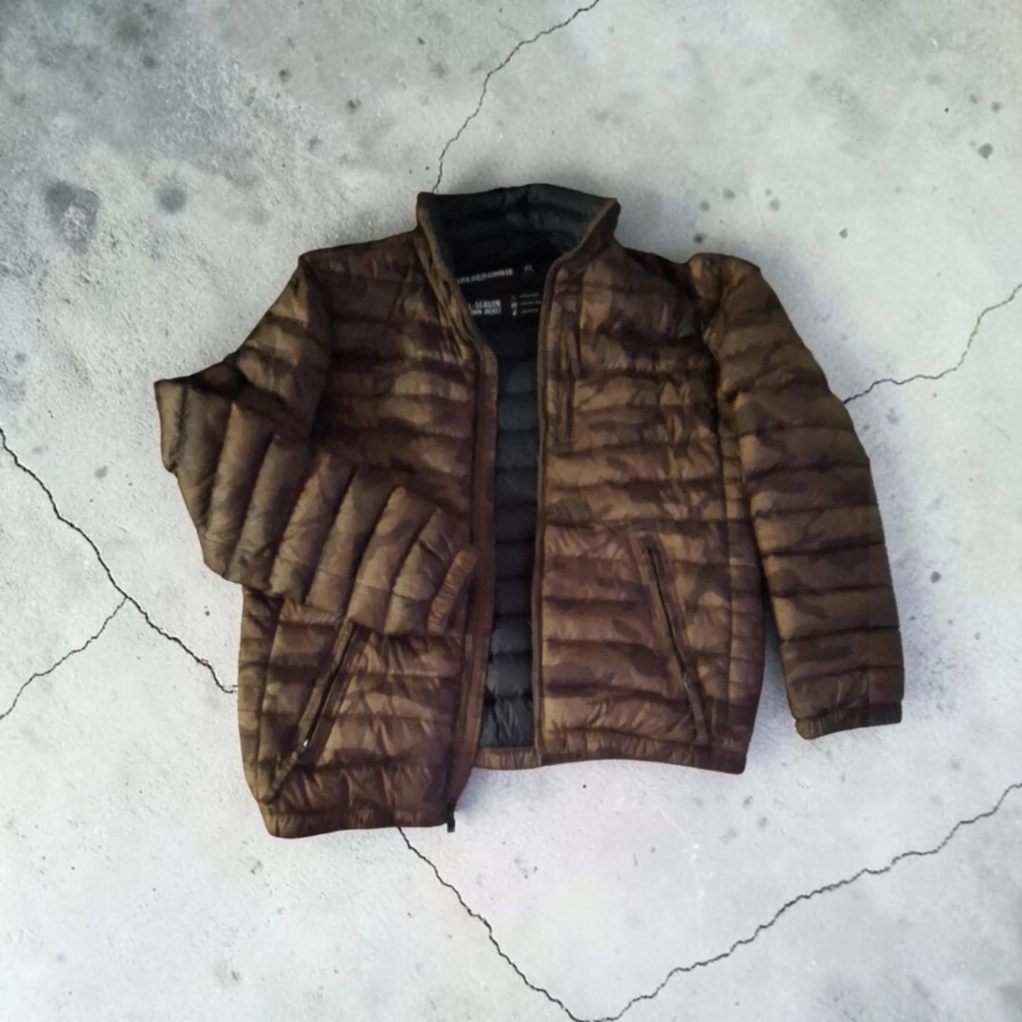 Abercrombie & Fitch All-Season Lightweight Down Jacket - photo 2