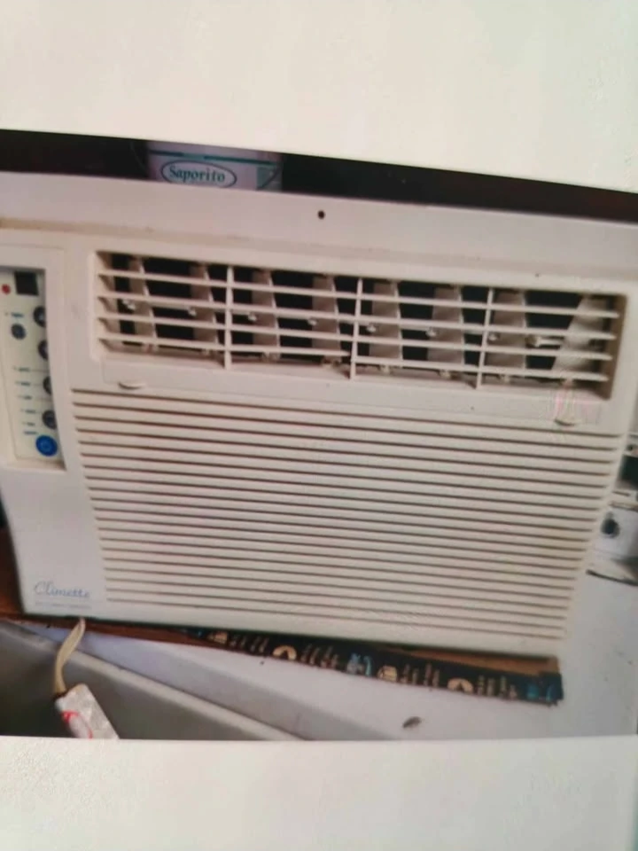 Window AC Unit