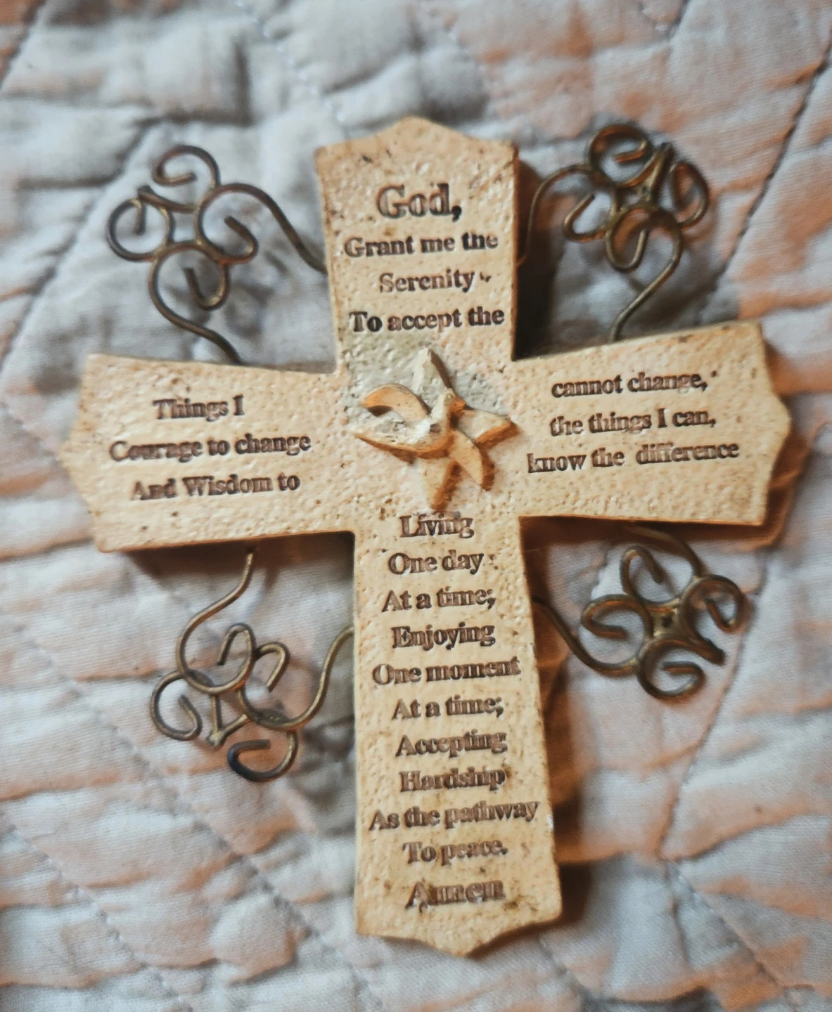 A lot of vintage religious and memorial decor items - photo 2