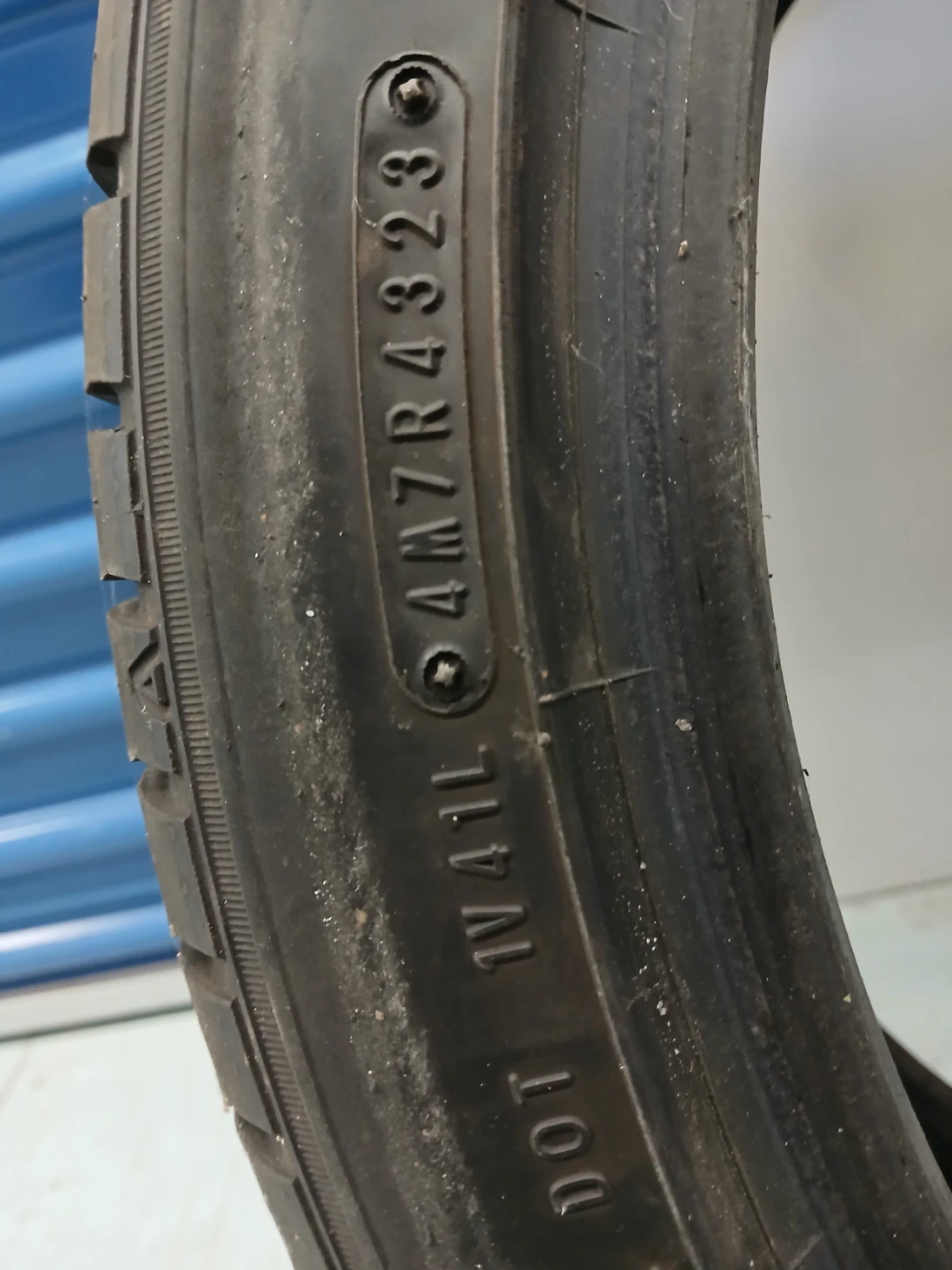 Sumitomo Tire 245/40R20 - photo 4
