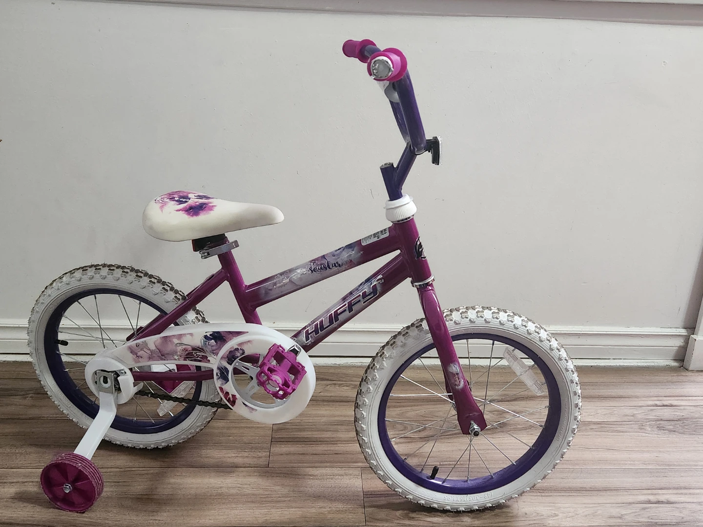 Huffy Seastar Kids Bike with Training Wheels