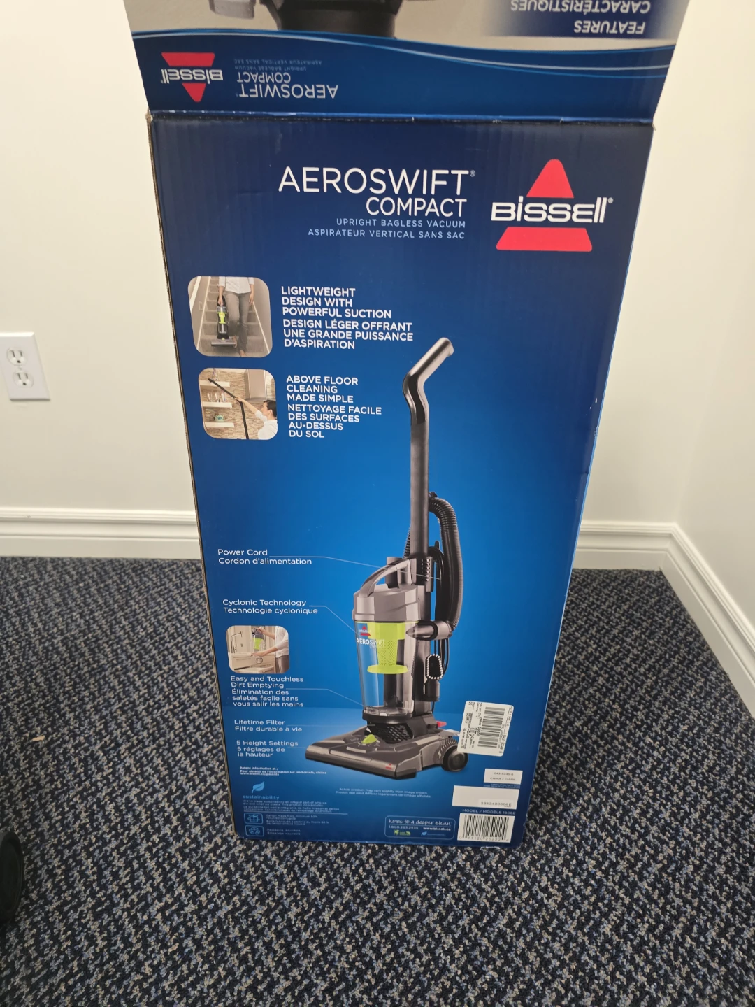 Bissell AeroSwift Compact Bagless Vacuum - photo 2