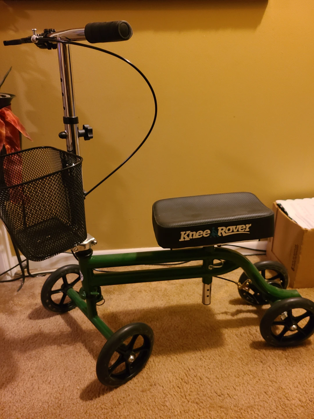 Knee Rover Steerable Knee Scooter Walker