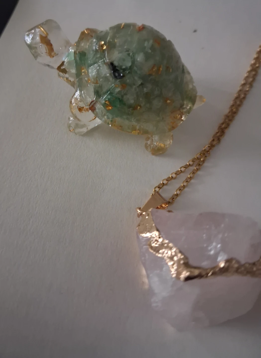 Turtle decor and rose.quart. necklace - photo 2