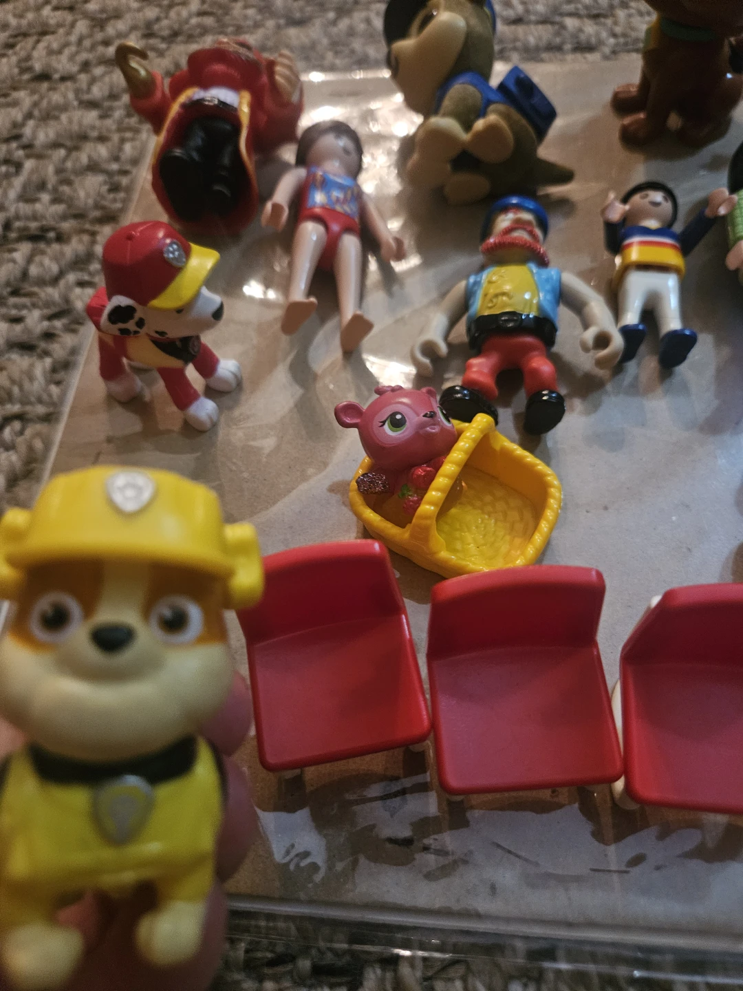 Playmobil & Paw Patrol Figurines Lot 18 - photo 2