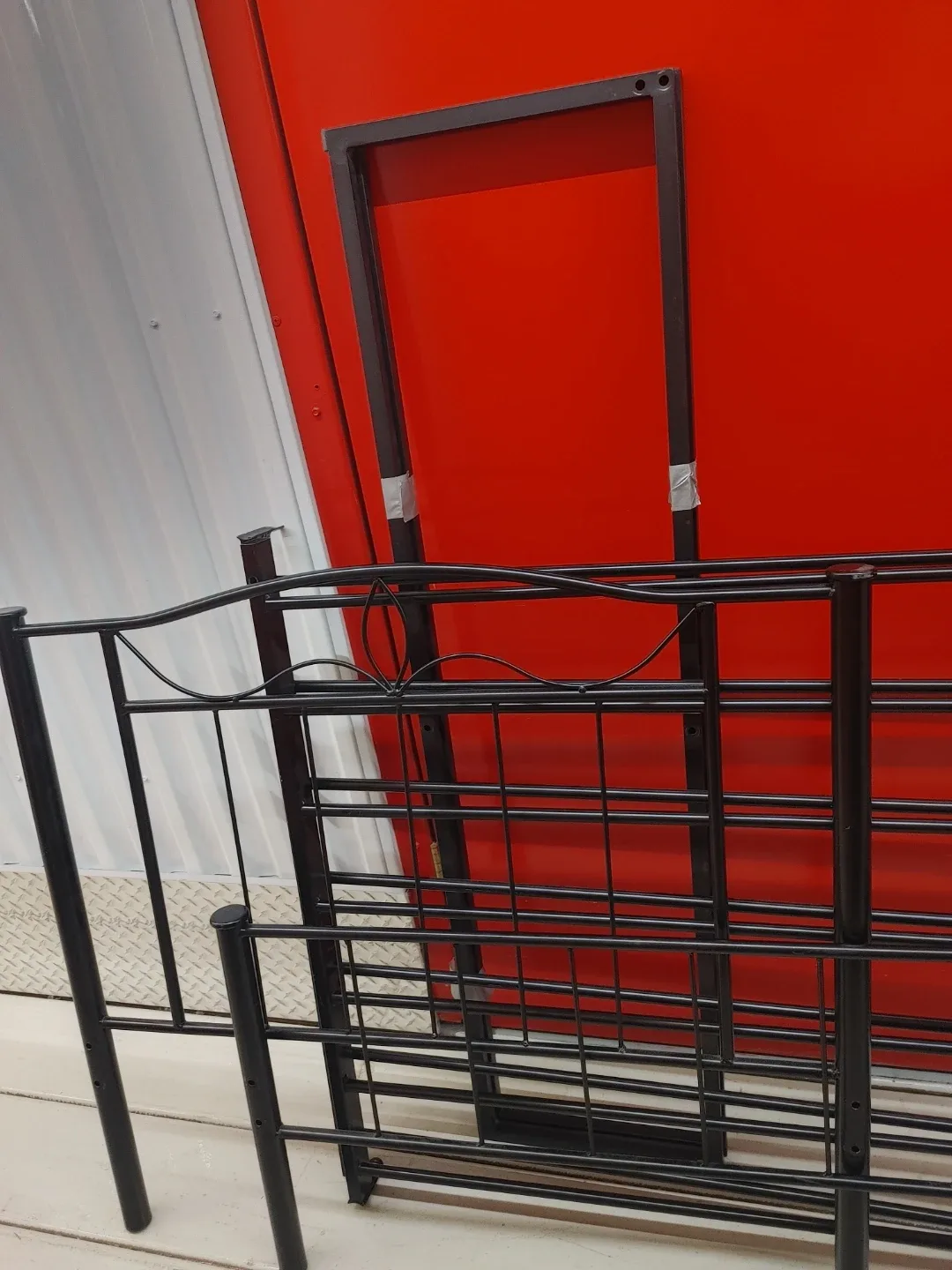 Metal Bed Frame. larg twin
