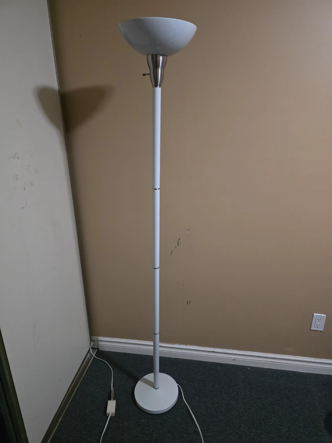 White Floor Lamp - photo 2