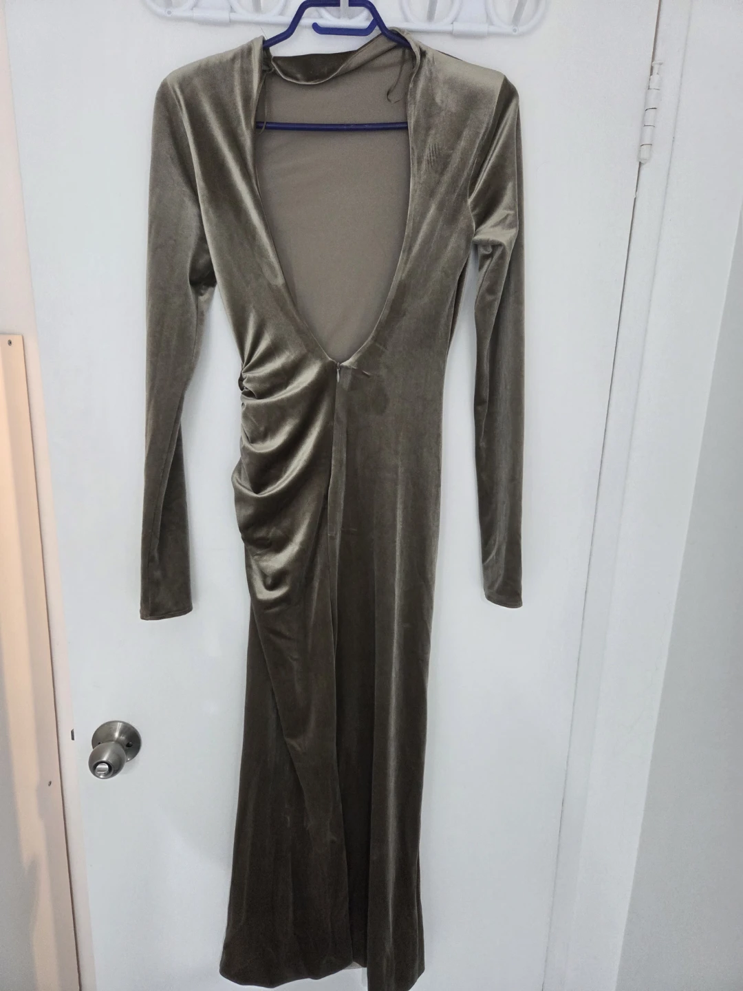 Velvet Gold toned Ruched Midi Dress - photo 2