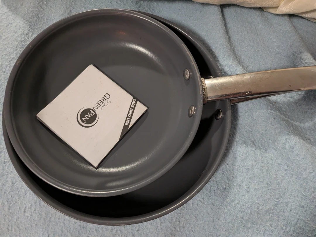 GREEN Pan cookware set of two frying pans. - photo 2