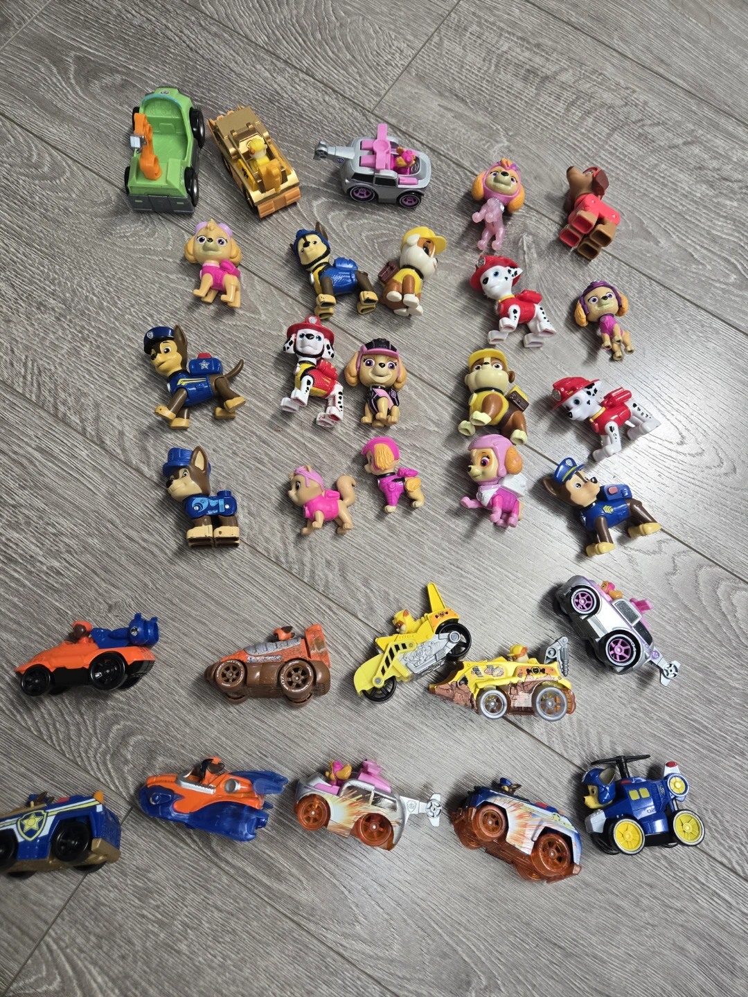 Paw patrol figs