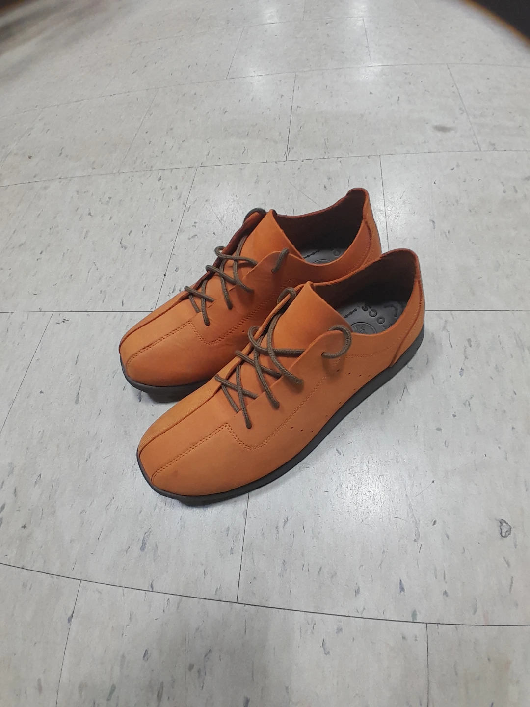 Original Crocs  Orange Leather  Casual Shoes Men's Size 13 - photo 5