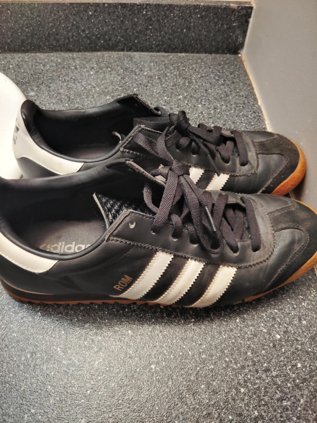adidas Originals Rom Black / White / Gum Sole - Men’s Size 9.5 - photo 2
