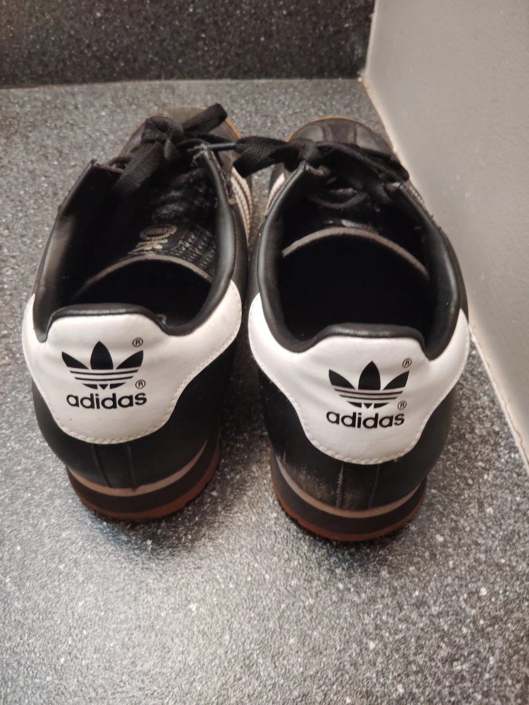 adidas Originals Rom Black / White / Gum Sole - Men’s Size 9.5 - photo 4