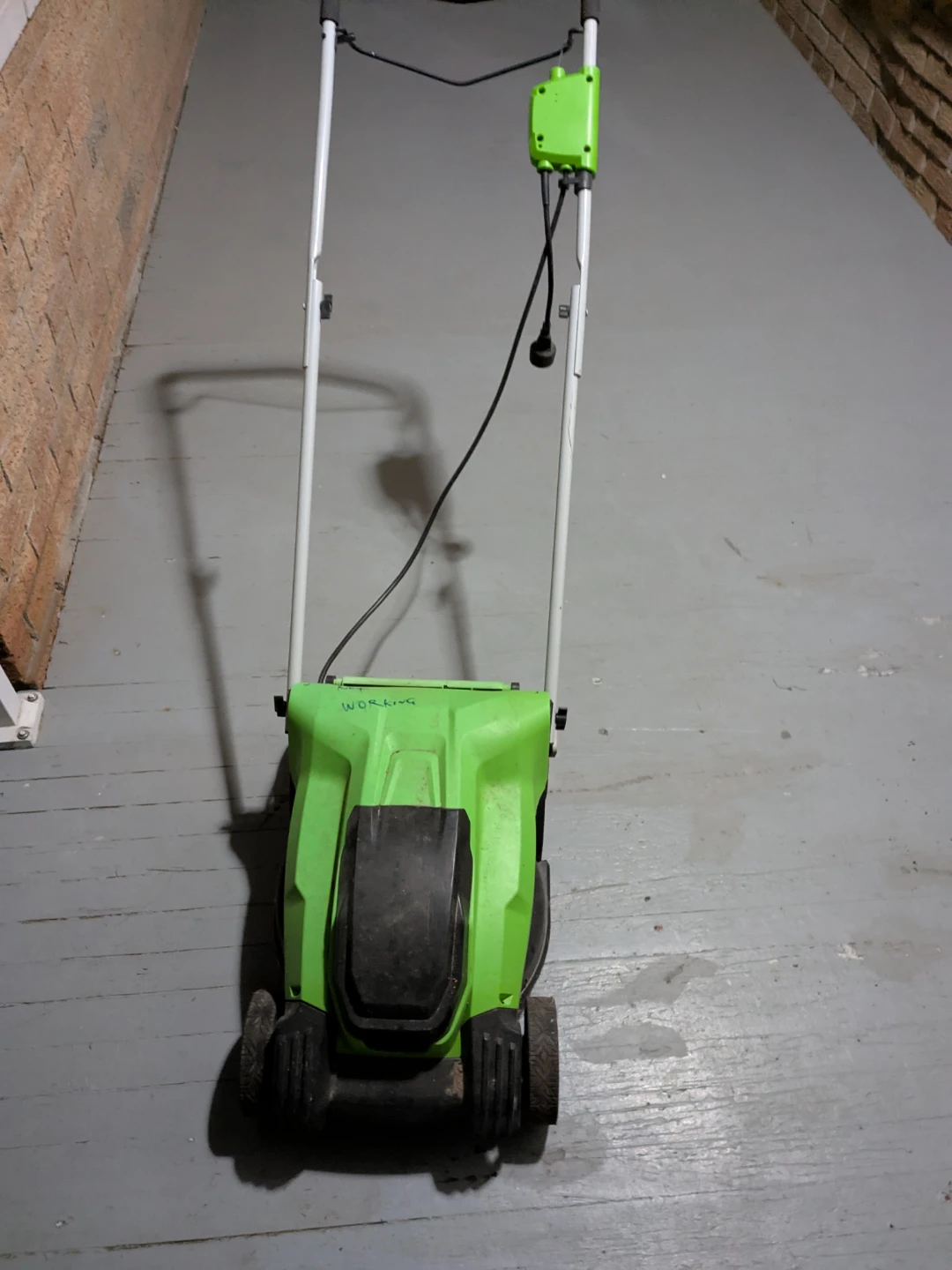 Greenworks Electric Lawn Mower - photo 2