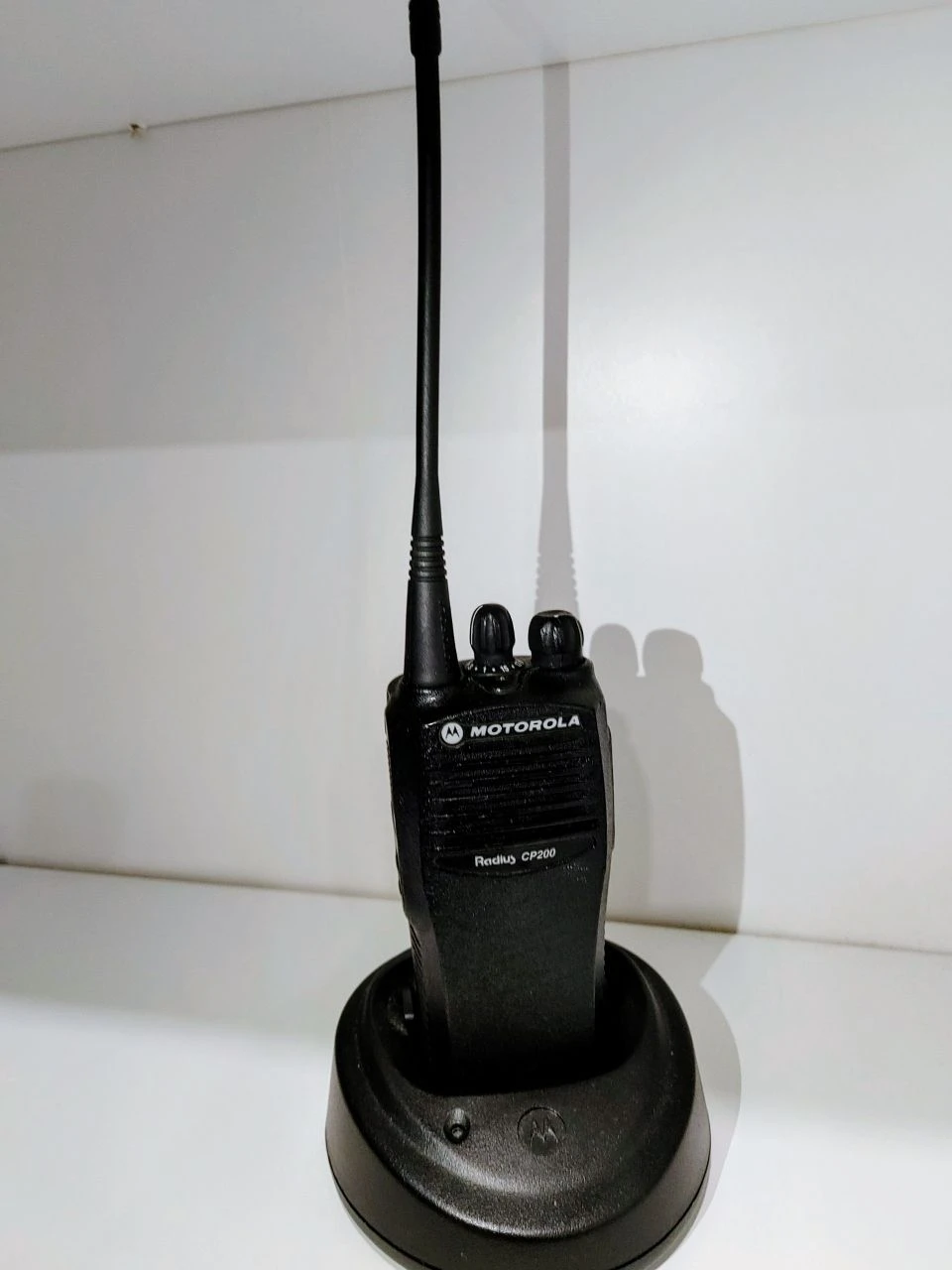 MOTOROLA RADIUS CP200 UHF Two Way Radio with Charger