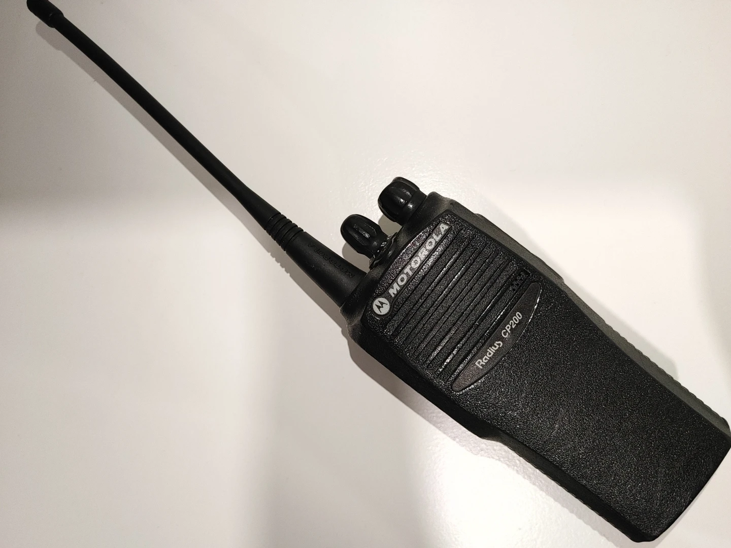 MOTOROLA RADIUS CP200 UHF Two Way Radio with Charger - photo 2