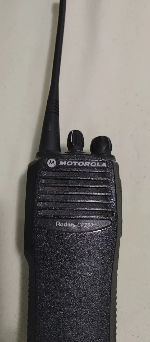 MOTOROLA RADIUS CP200 UHF Two Way Radio with Charger - photo 4