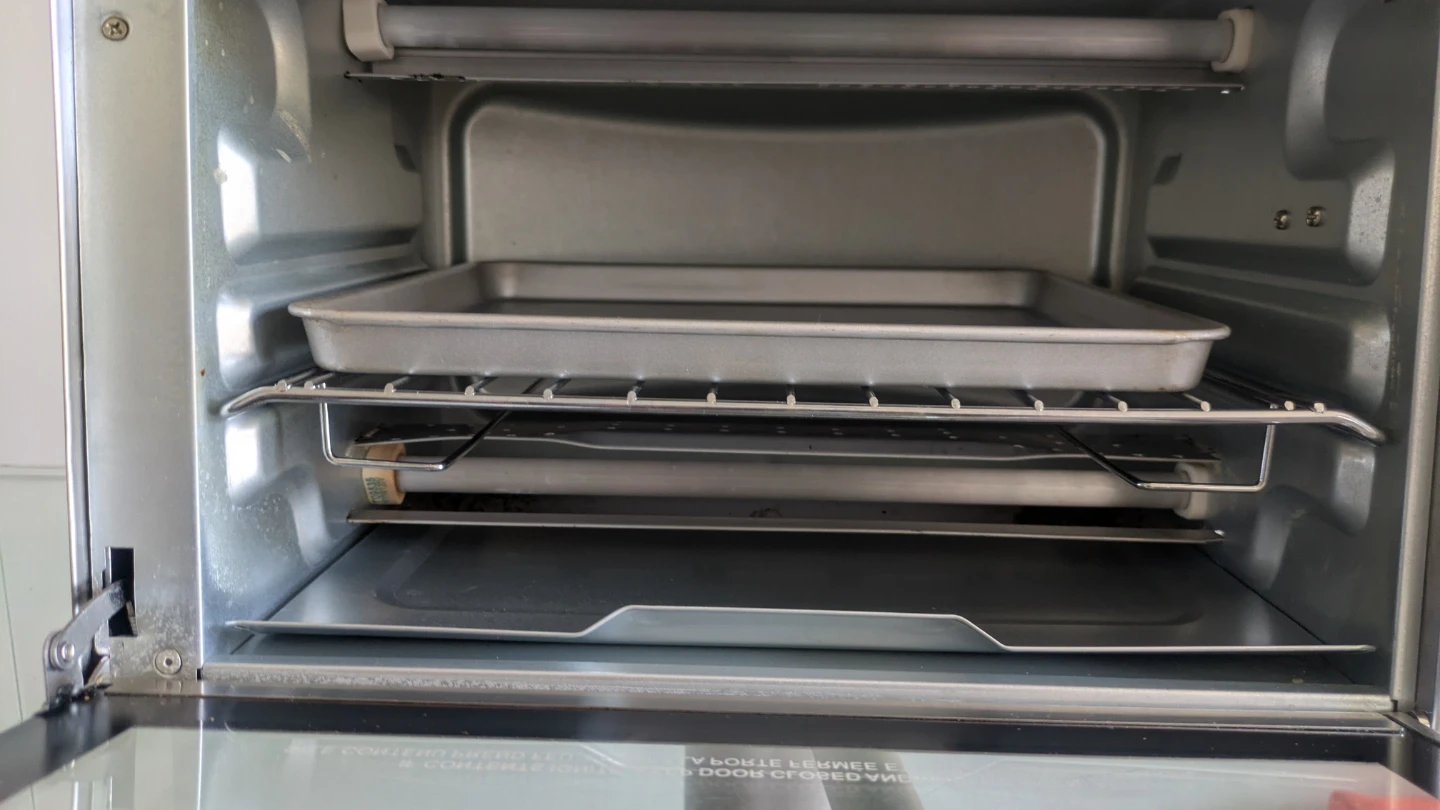 Hamilton Beach Toaster Oven - photo 3